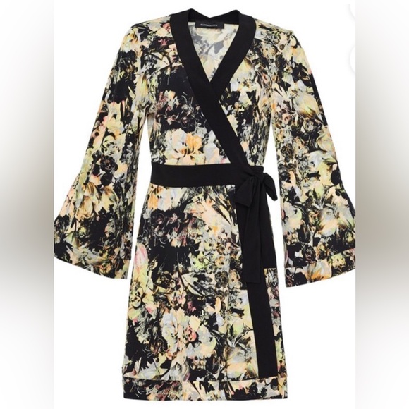 BCBG Max Azria Kimono Wrap Mini Dress Bell Sleeves Floral Design Size XSmall - Picture 2 of 7